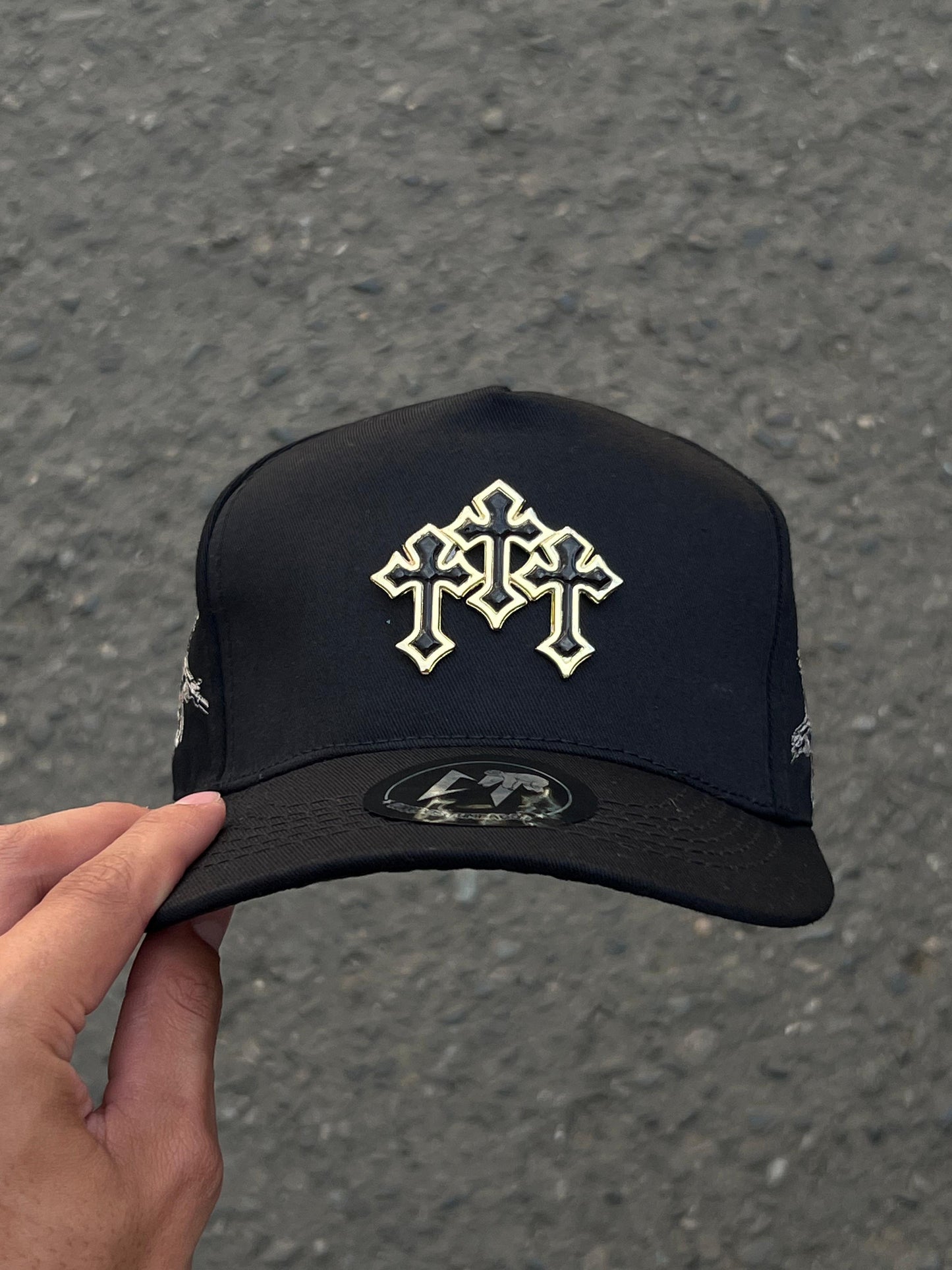 Gorra BELICA CRUCES PLACA
